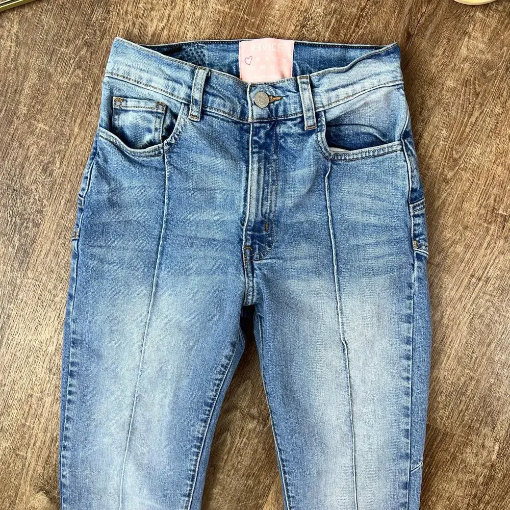 Revice Denim Venus Cropped Star Butt Jeans Raw Hem